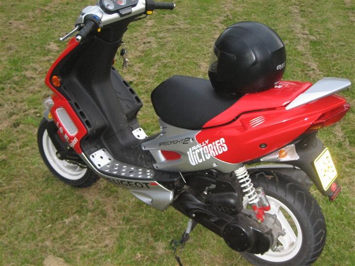 Peugeot Speedfight2 Rally victory billede 1