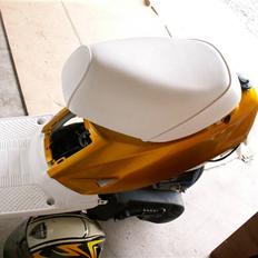 Yamaha jog lc-----solgt