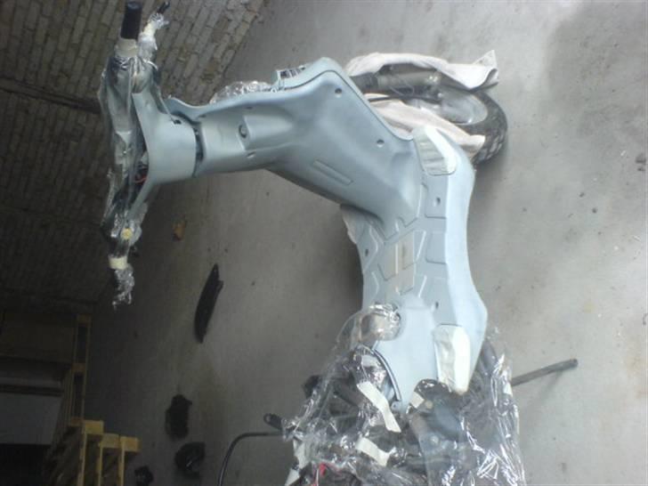 PGO PMX Sport STJÅLET - Så er det hele grundet/primet THE GOLDEN HAWK billede 8