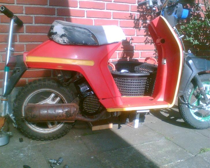 Honda -//-Melody(Projekt)Byttes - Der kommer blank sort der hvor der er rød.. billede 2