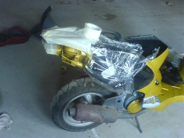 PGO PMX Sport STJÅLET - Under malerprojektet THE GOLDEN HAWK billede 11