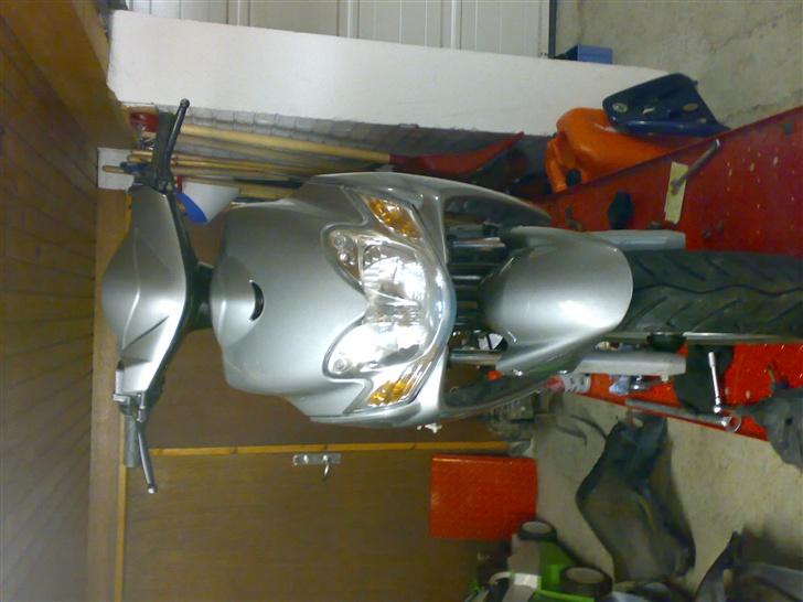 Yamaha jog r billede 2