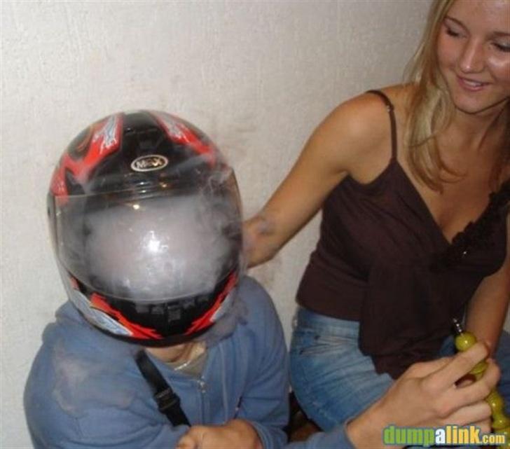 PGO hot 50 (SOLGT) - ja og den her taler vist for sig selv.. don´t drive and smoke..  billede 6