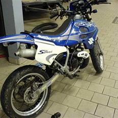 Suzuki SMX 