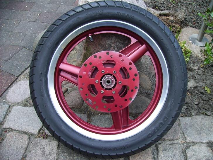 Sachs Madass Byttet til Sonic - Endelig færdig med det ene fælg... møøøøjfin´ billede 17