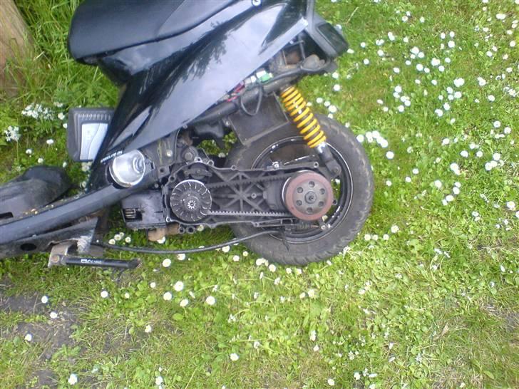 Yamaha Jog [Byttet] - Fjernede lige mit kickstarterksjold ;) billede 10