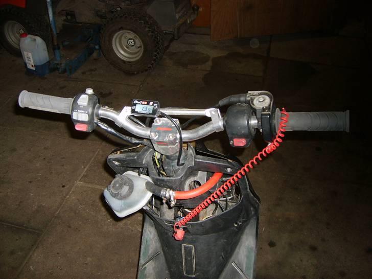 Yamaha Jog Evo2 Lc SOLGT - styr billede 8