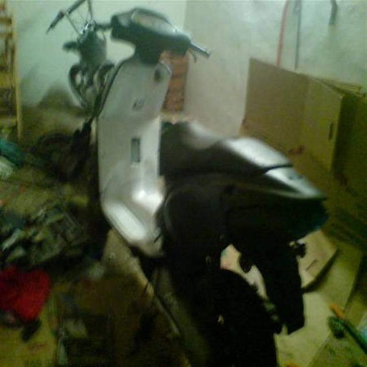 Aprilia Rally (Solgt : 21/6-07) billede 2