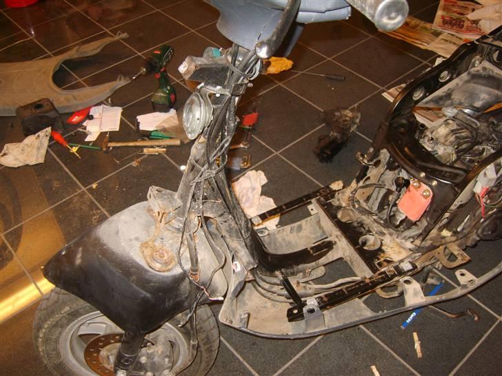 Piaggio Zip - Solgt;) billede 3