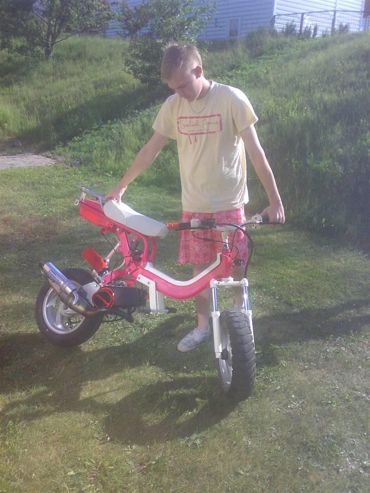 Suzuki Fz50/Hot50 - mads der har været en stor hjælp under projektet . tak for det . ham der kom med hotten . billede 11