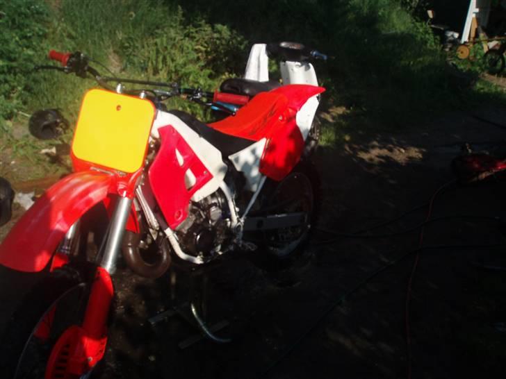 Honda Cr 125 SOLGT :D billede 2