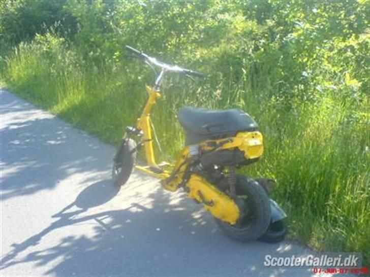 Piaggio zip //Solgt\\ billede 7