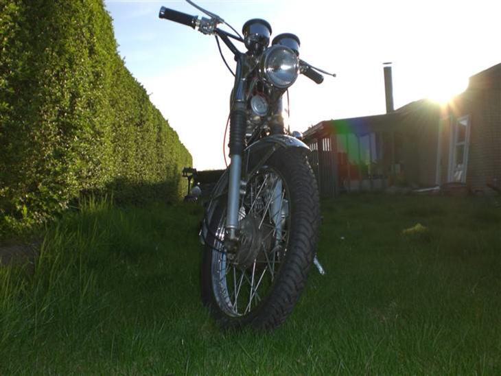 {{currentPhoto.altText}} billede {{currentPhoto.number}}