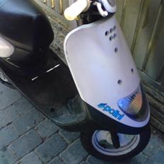 Yamaha jog space solgt 6500