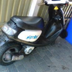 Yamaha jog space solgt 6500