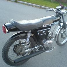 Yamaha 4 gear • Black Beauty •