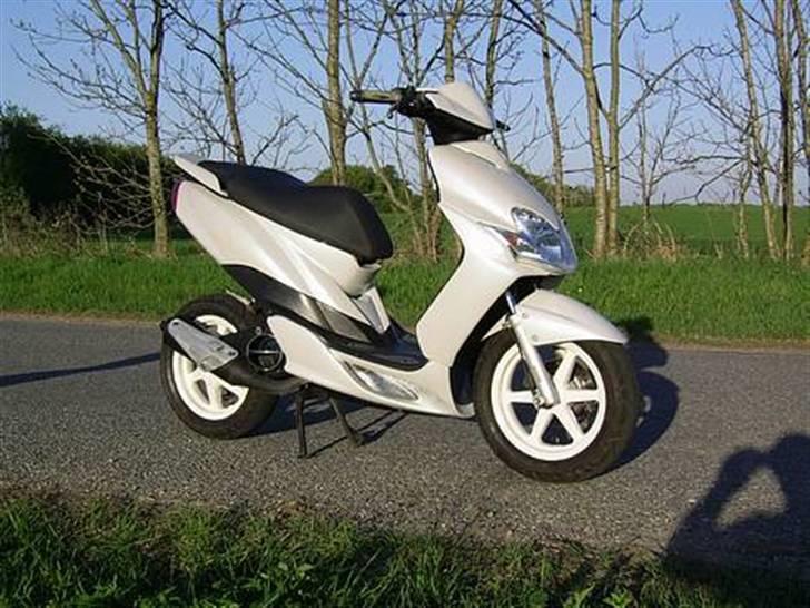 Yamaha Jog R.. Solgt.. billede 9