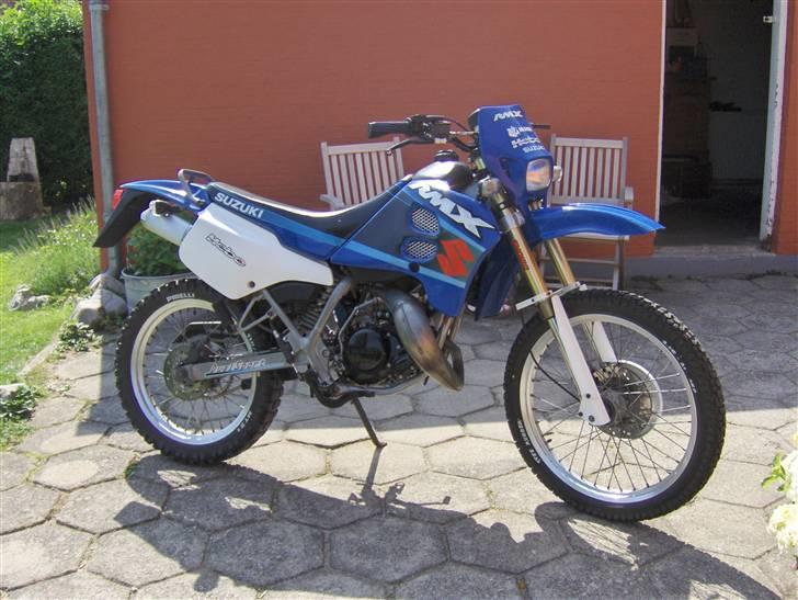 Suzuki RMX * SOLGT FOR 13000kr * - billedet er taget d. 8 Juni med Smx forskærm. billede 13