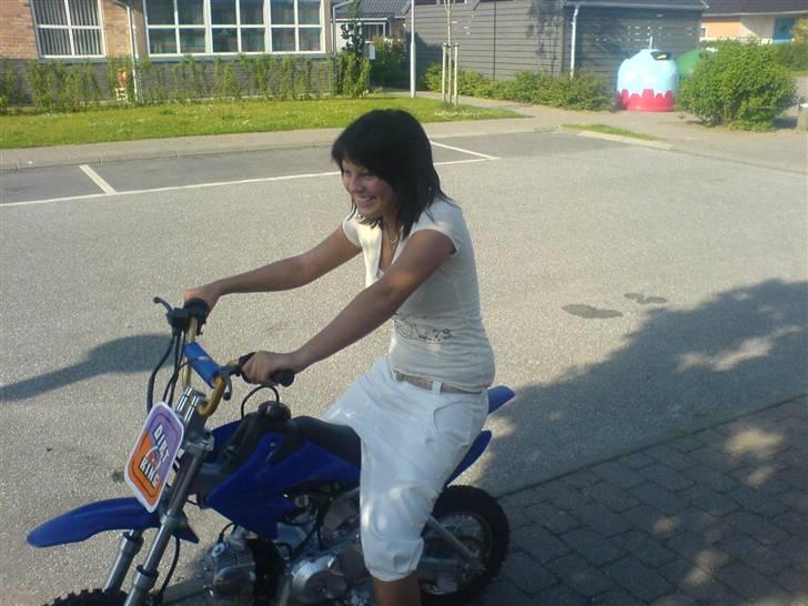 MiniBike 110cc Crooser == SOLGT == - damen på fars bike billede 7