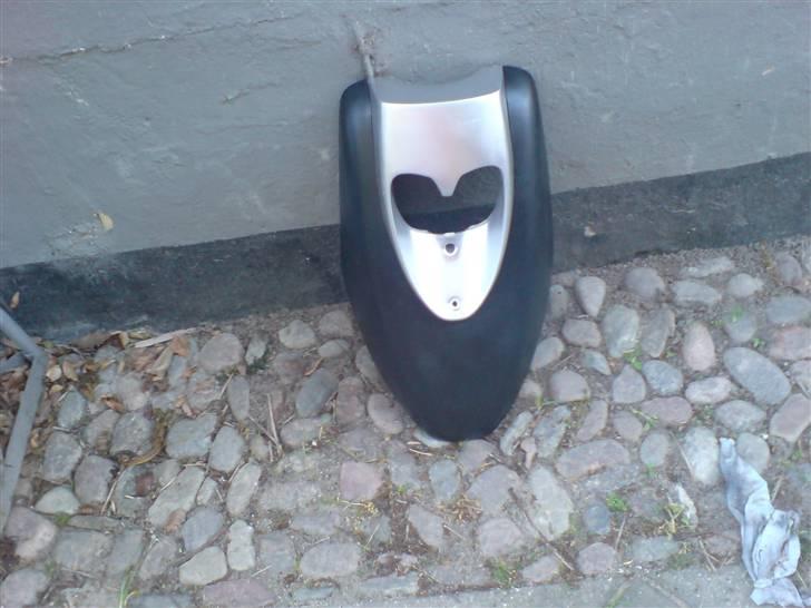 Derbi Hunter Manhattan - fronten færdig billede 6