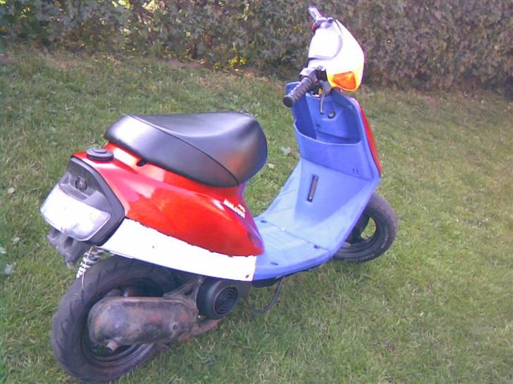 Yamaha Jog AS **SOLGT** - et knæk ville kke skade ;D billede 11