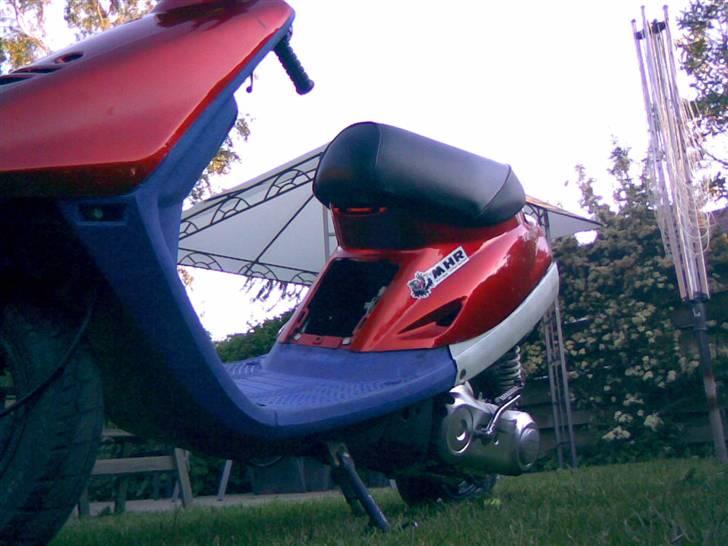 Yamaha Jog AS **SOLGT** - lækkert skær i lakken fra solen billede 14