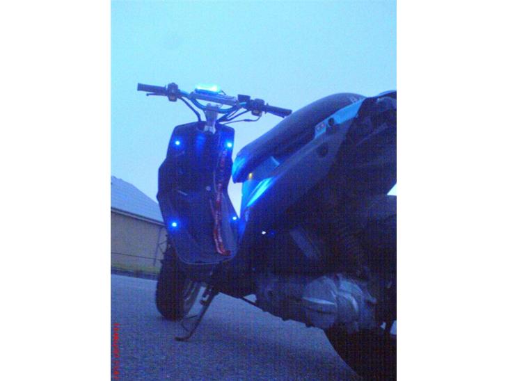 {{currentPhoto.altText}} billede {{currentPhoto.number}}