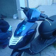 Aprilia ^ Sonic Byttet ^