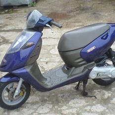 Aprilia Sonic The Black Pearl 