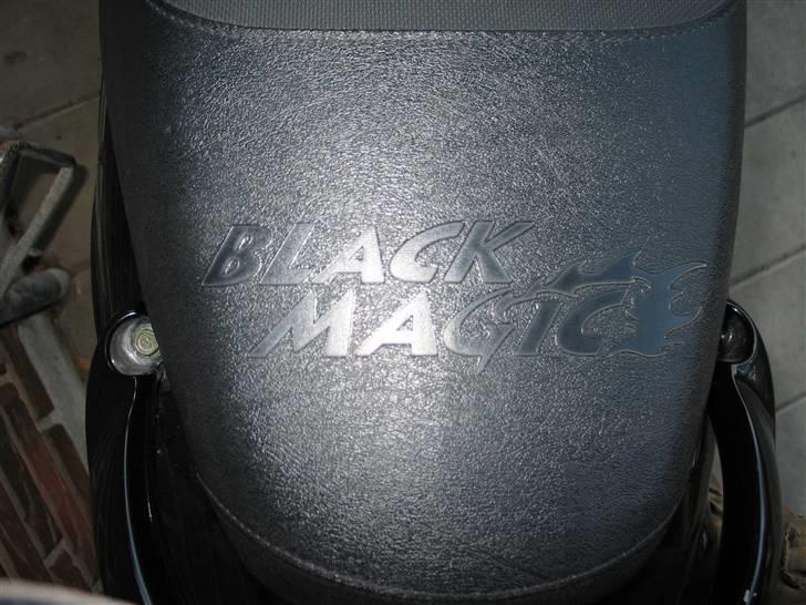 PGO Black magic billede 6