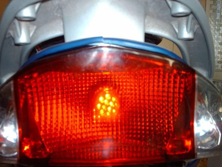 PGO g-max Solgt - diode bag pære billede 12