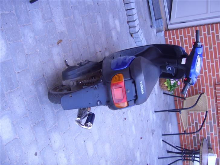 Yamaha jog space solgt - bagfra smukt men der skal gøres meget i nu billede 4