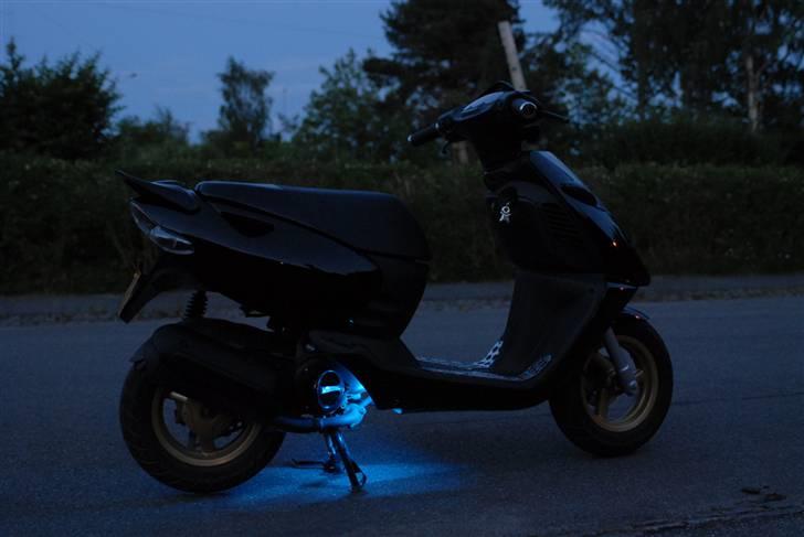 Aprilia Sonic/lækre biler - Før med neon! billede 10