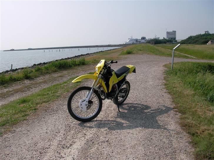 Suzuki RMX SOLGT - Har de sideskjolde som ikke er monteret :) billede 7