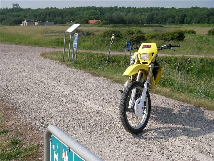 Suzuki RMX SOLGT - Har de sideskjolde som ikke er monteret :) billede 11