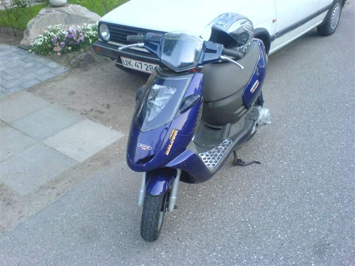 Aprilia Sonic The Black Pearl  - som den står nu ;) billede 6