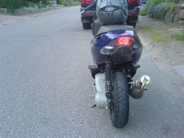 Aprilia Sonic The Black Pearl  - som den står nu (bagfra) billede 7