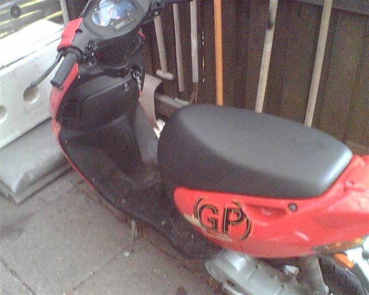 Aprilia sonic GP A/C <Team sonic> billede 2