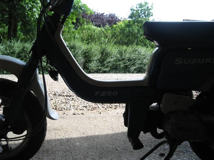 Suzuki FZ50 [solgt] billede 10