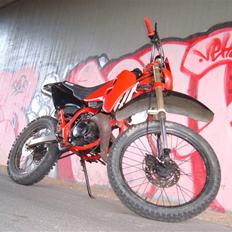 Suzuki RMX LC ÐÐ SOLGT!