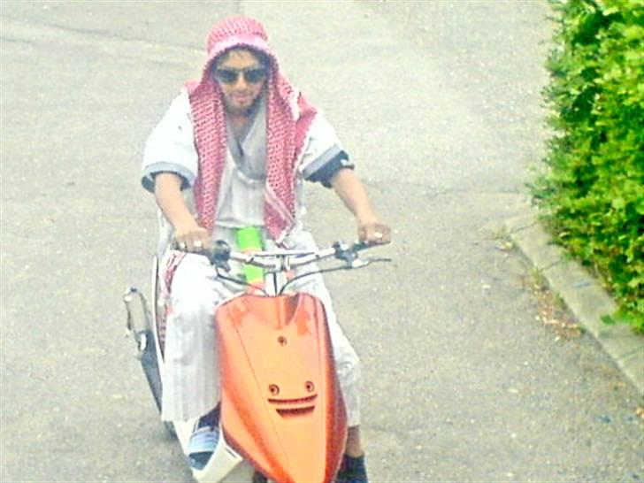 Yamaha jog ac (louis V) (SOLGT) - sidste skole dag;D! (før) billede 2