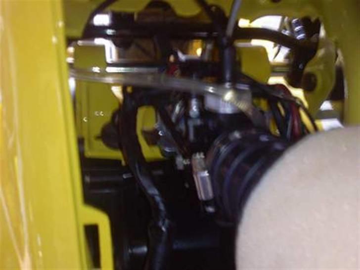 Yamaha team-100meter humle ! Jeg - man kan ikke sige den er beskidt på motoren billede 5