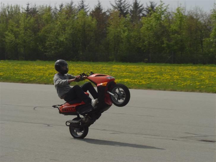Aprilia SR50 LC DD Banejern solgt billede 6