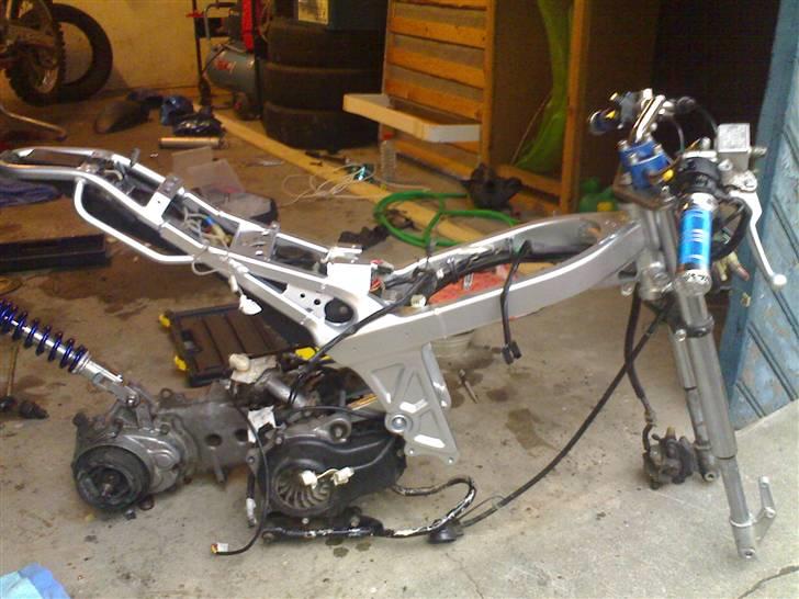 Suzuki street magic Solgt :,( - I gang med at sætte den i stand :) billede 7