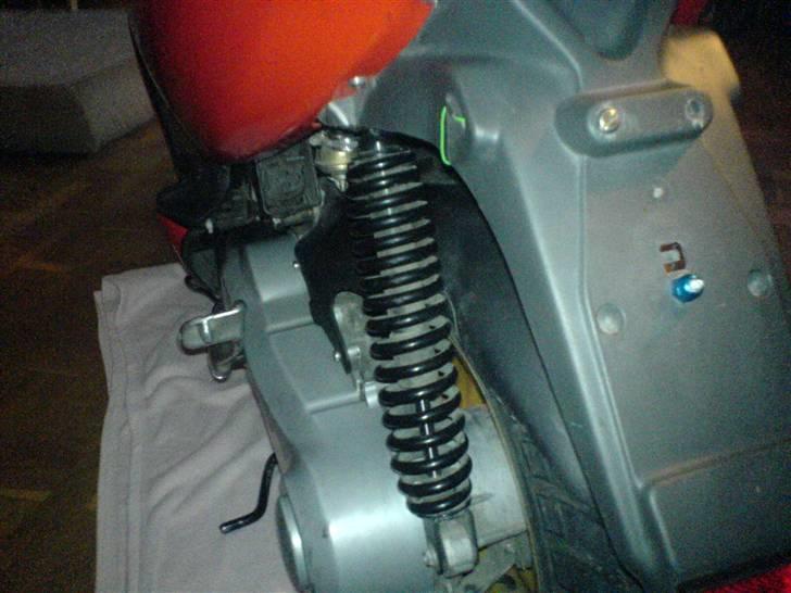 Aprilia Sonic - Stjålet ! - 10 min inden jeg lavede neon og dioder .. billede 2