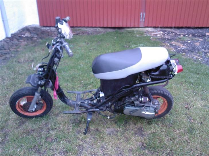 Honda sfx - SOLGT - stellet med motoren. billede 1