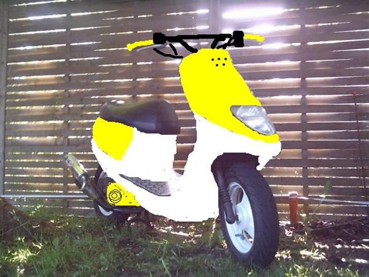 Yamaha Jog space (BYTTET) - Sådan regner jeg med at min space kommer til at se ud (: (lavet i paint ;p )  billede 14