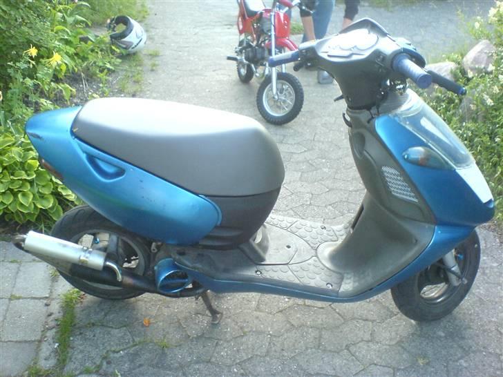 Aprilia sonic: Byttet* - Min Ged Før Detalje maling :P , ,  billede 1