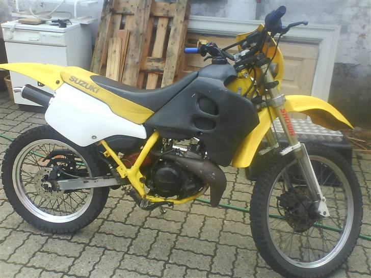 Suzuki Rmx billede 1