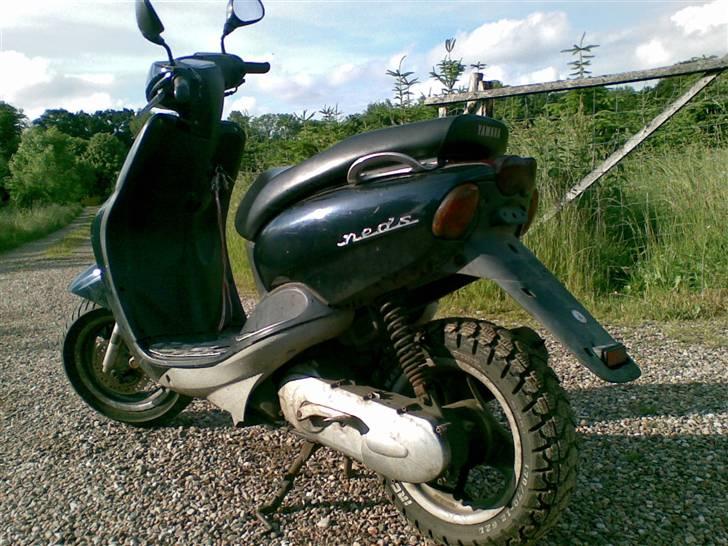 Yamaha neo´s - her kan man se dæk-skriften... billede 1